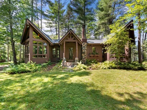 1227 Sunset Hill Road NE
