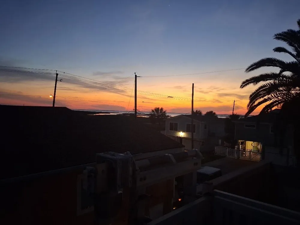 16715 Tahiti Way Jamaica Beach, TX 77554