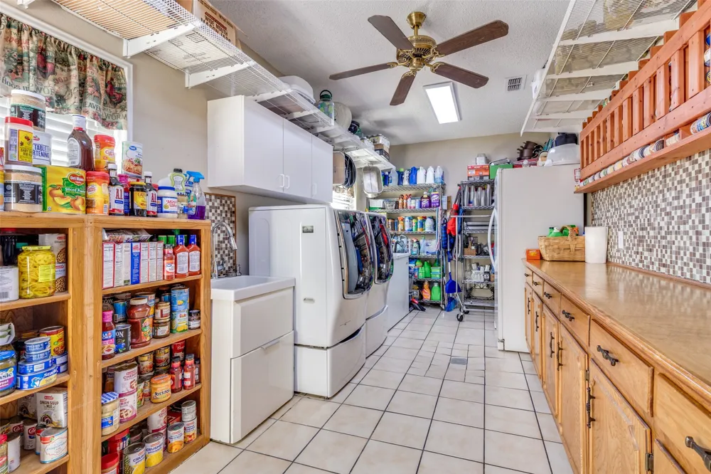 963 County Road 1340 Chico, TX 76431