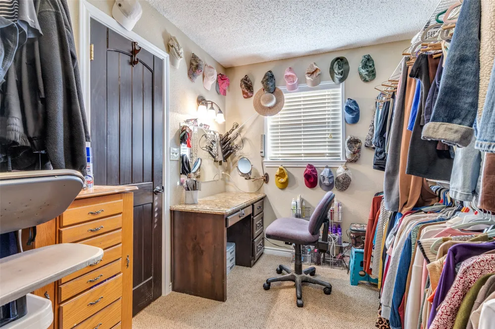 963 County Road 1340 Chico, TX 76431