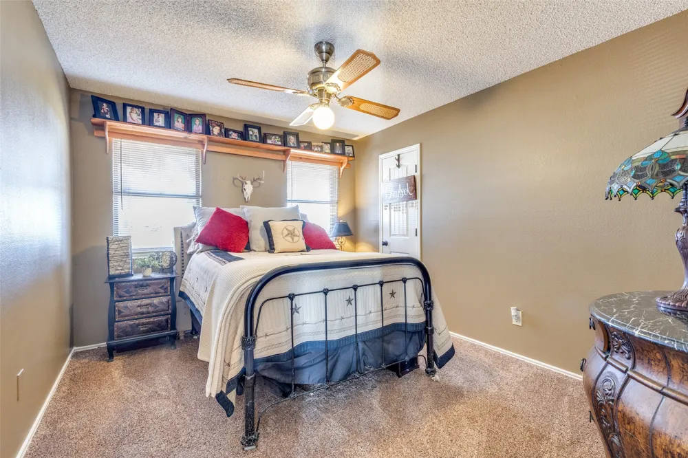 963 County Road 1340 Chico, TX 76431