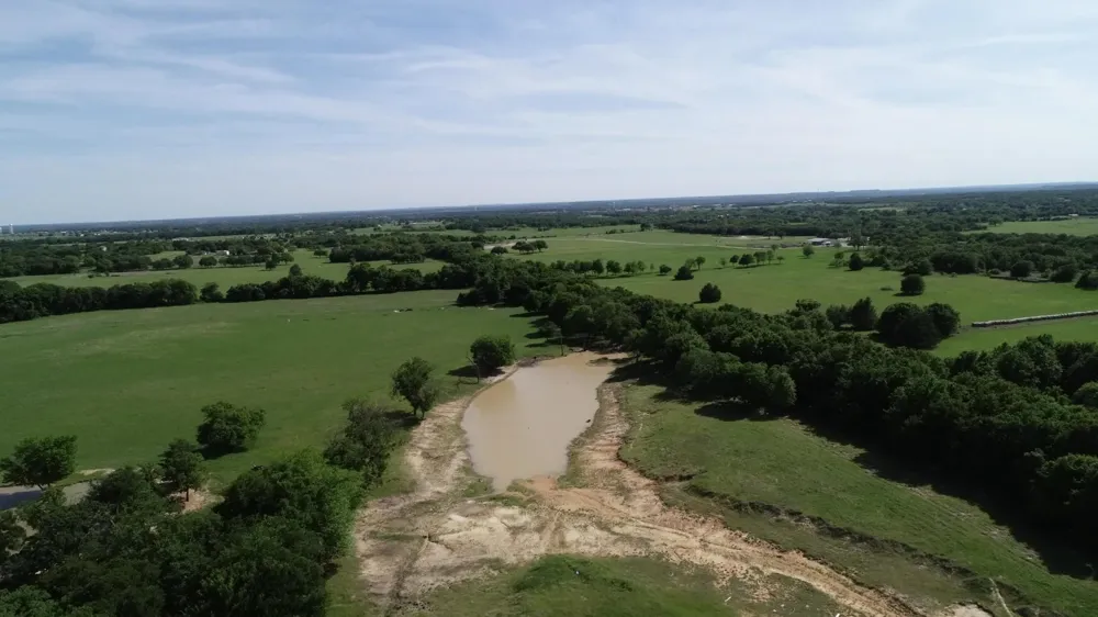 963 County Road 1340 Chico, TX 76431