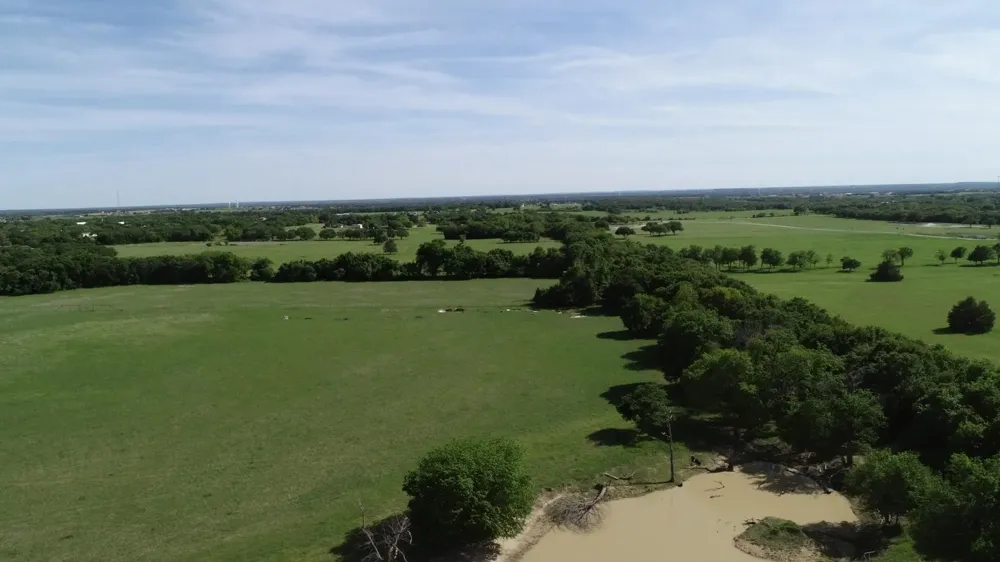 963 County Road 1340 Chico, TX 76431