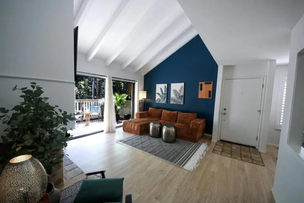 546 Woodside Oaks #6 Sacramento, CA 95825