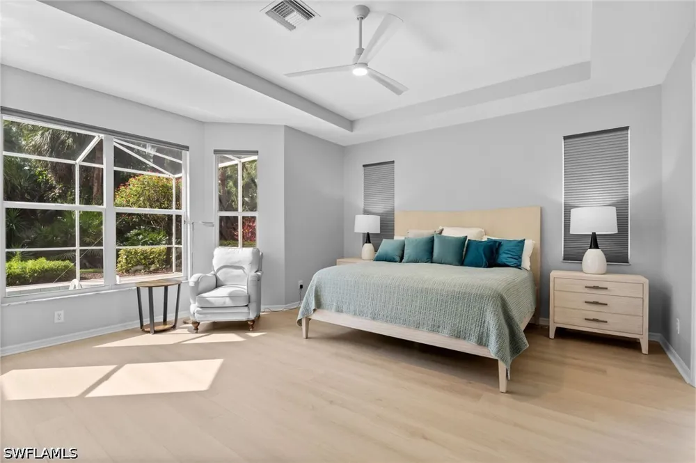 Winding Oaks Way Naples, FL 34109