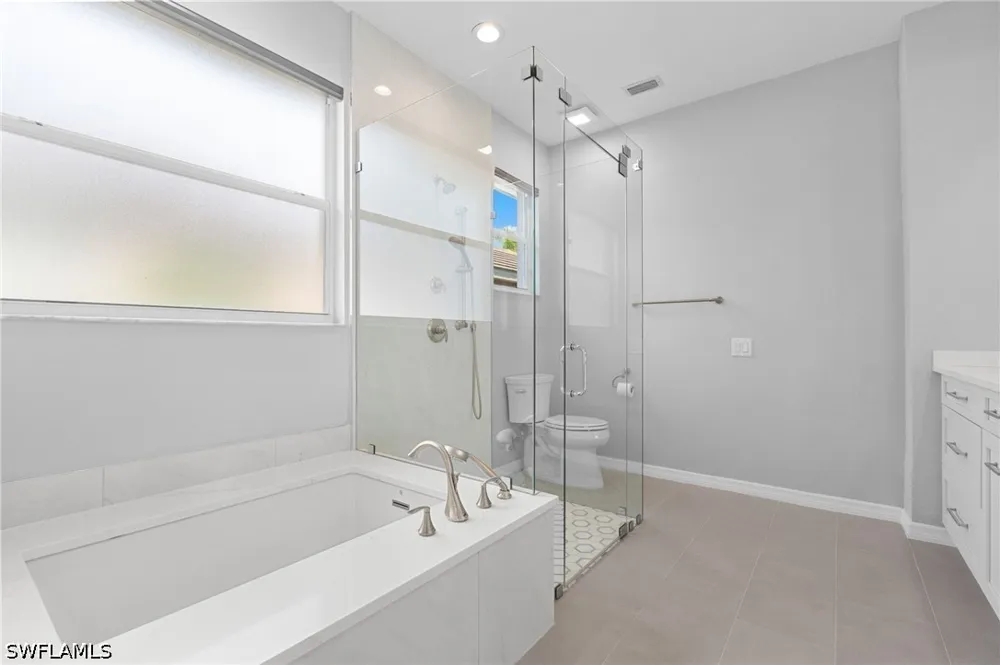Winding Oaks Way Naples, FL 34109