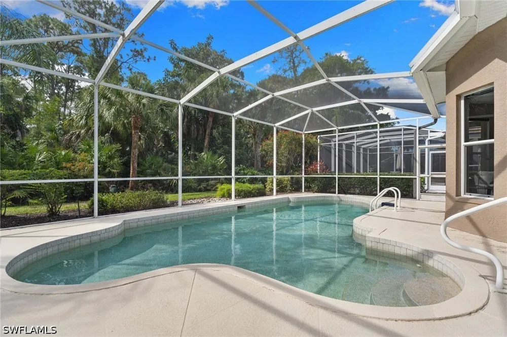 Winding Oaks Way Naples, FL 34109