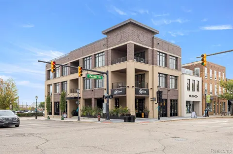 156 Center Unit 203