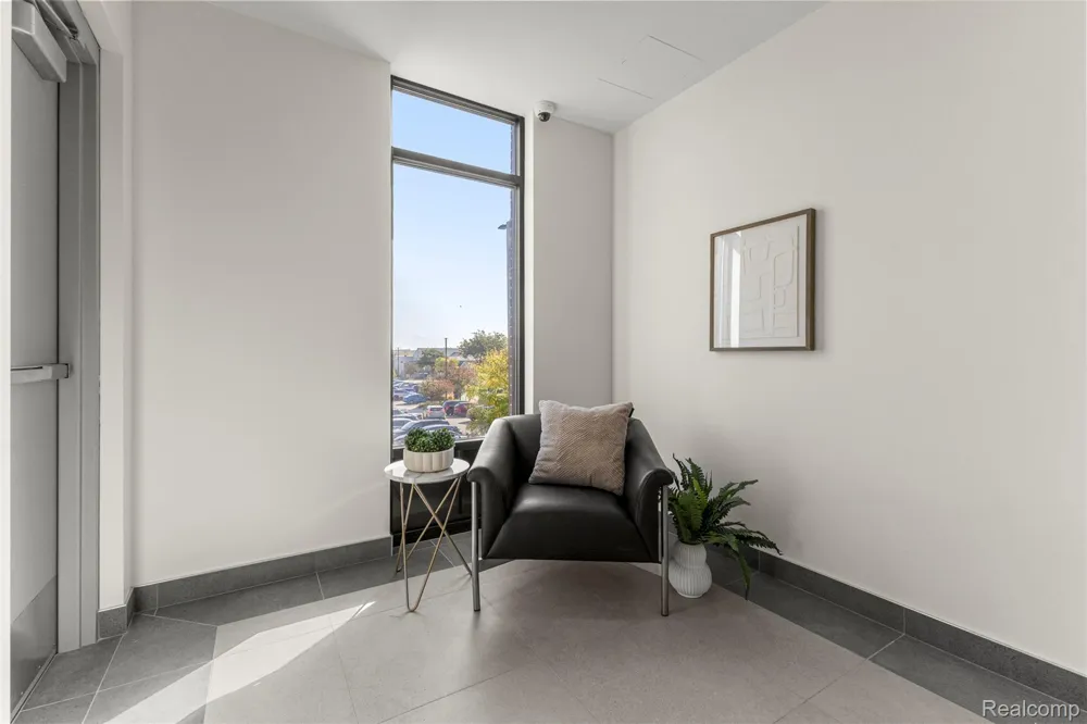 156 Center Unit 203 Northville City, MI 48167