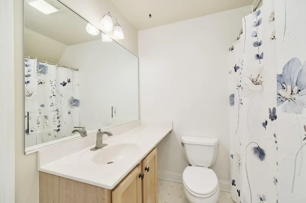 10 Cottage Lane Manistee City, MI 49660