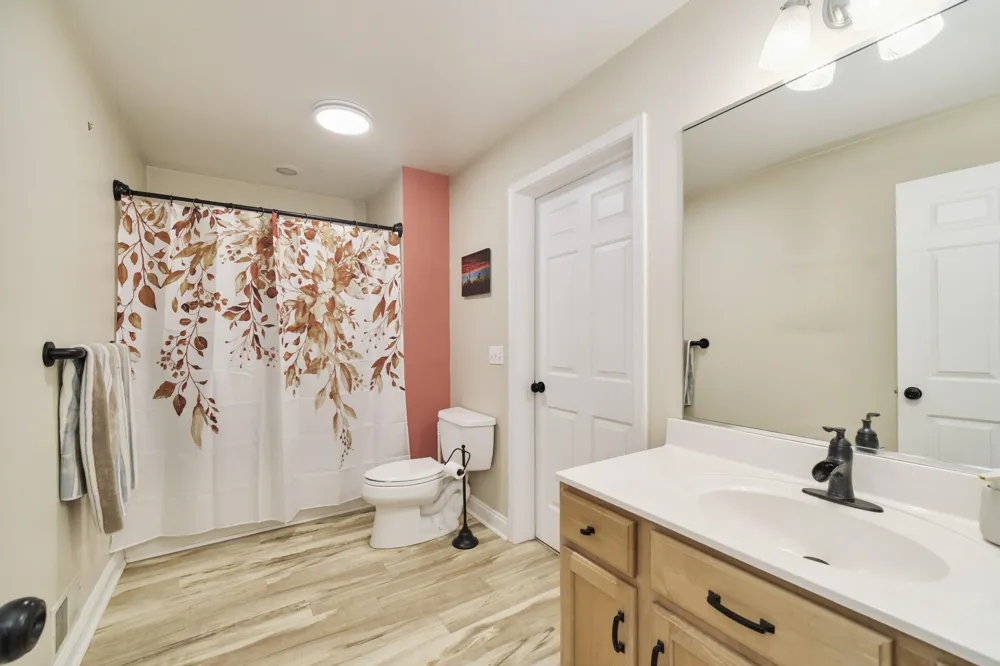 10 Cottage Lane Manistee City, MI 49660