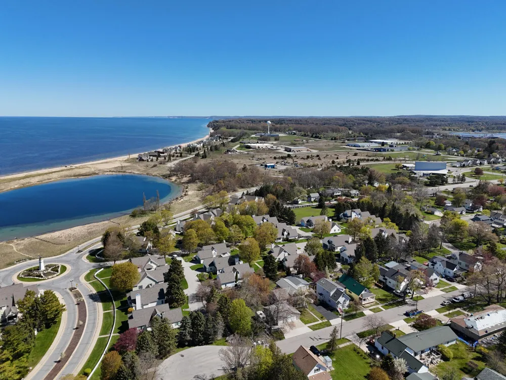 10 Cottage Lane Manistee City, MI 49660