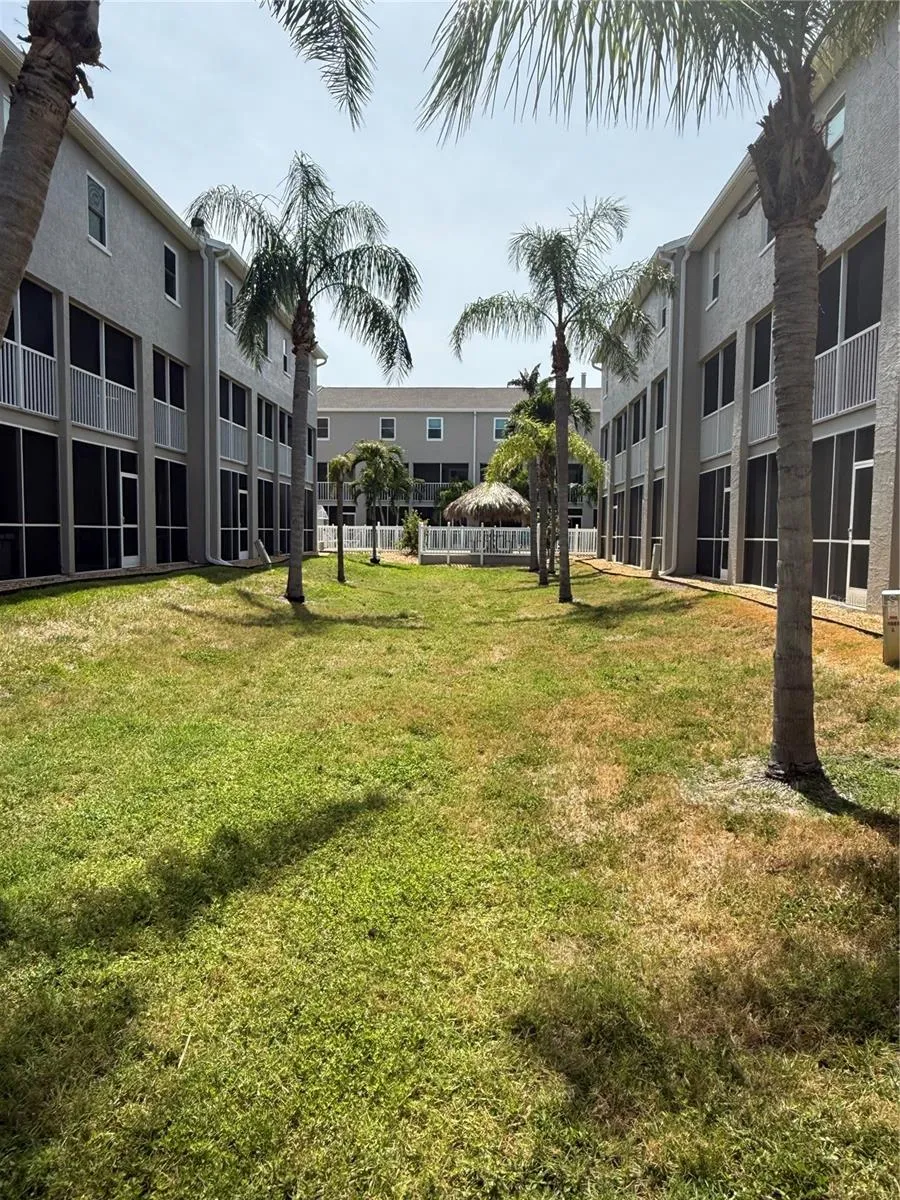 1117 PINELLAS BAYWAY S #303 Tierra Verde, FL 33715