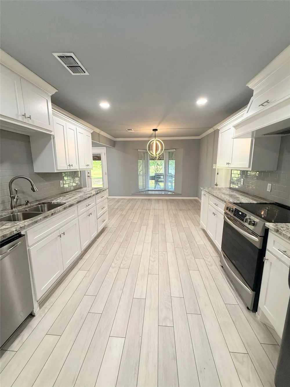 1111 Joel Street Groesbeck, TX 76642