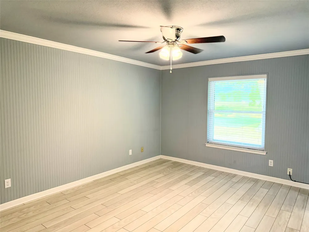 1111 Joel Street Groesbeck, TX 76642