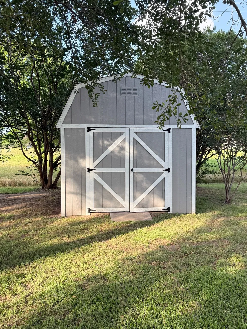 1111 Joel Street Groesbeck, TX 76642