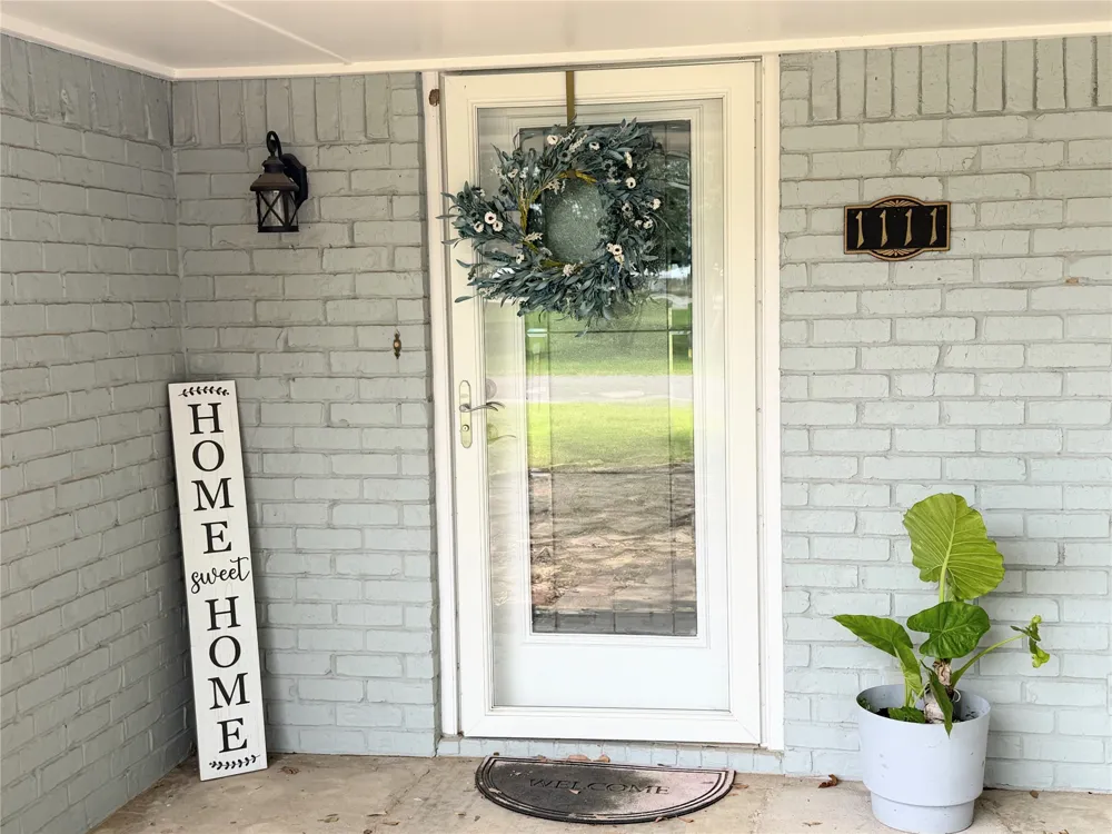 1111 Joel Street Groesbeck, TX 76642