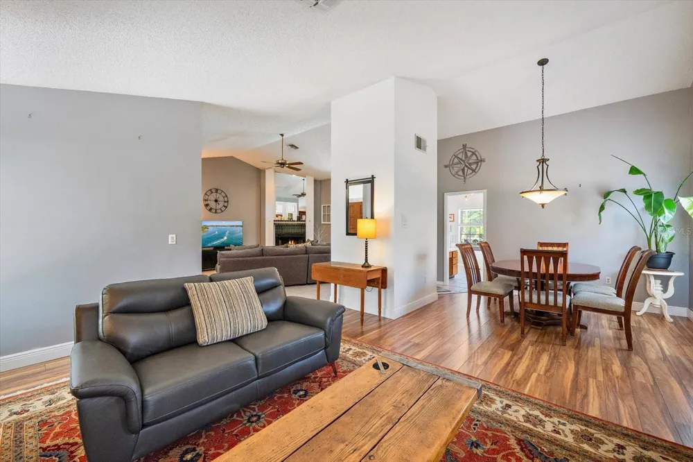 4732 MEADOWVIEW CIRCLE Sarasota, FL 34233