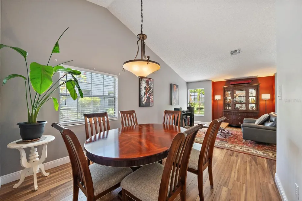 4732 MEADOWVIEW CIRCLE Sarasota, FL 34233