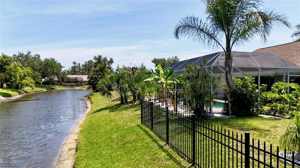4732 MEADOWVIEW CIRCLE Sarasota, FL 34233