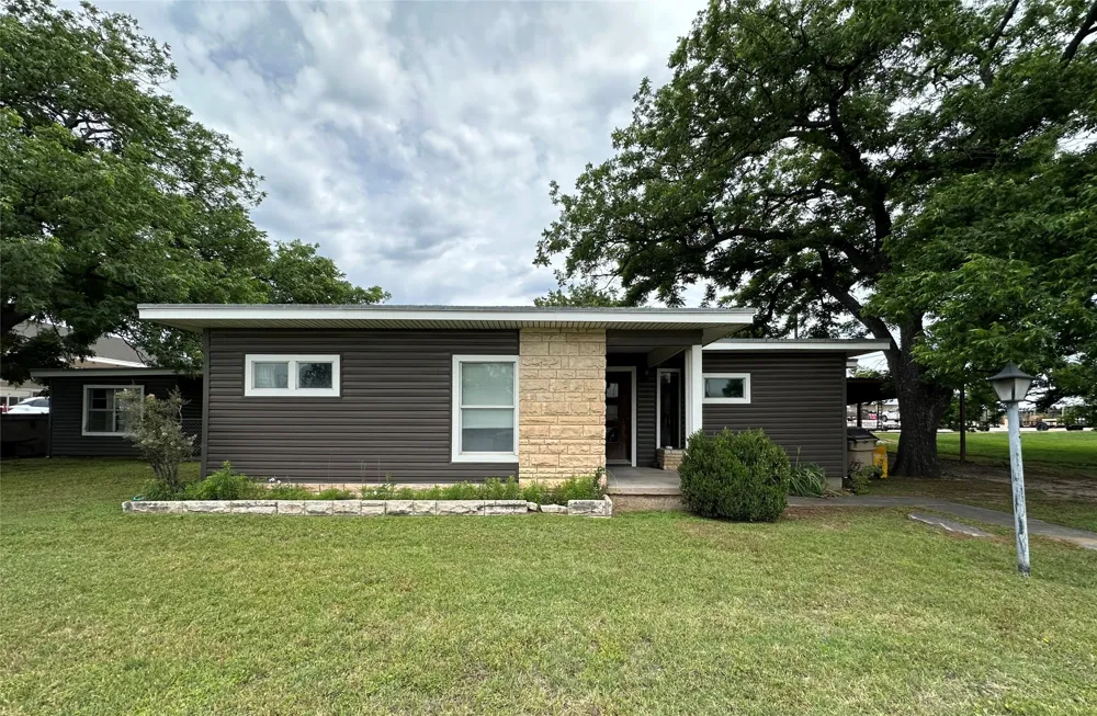 7350 Highway 67 #377N Comanche, TX 76442