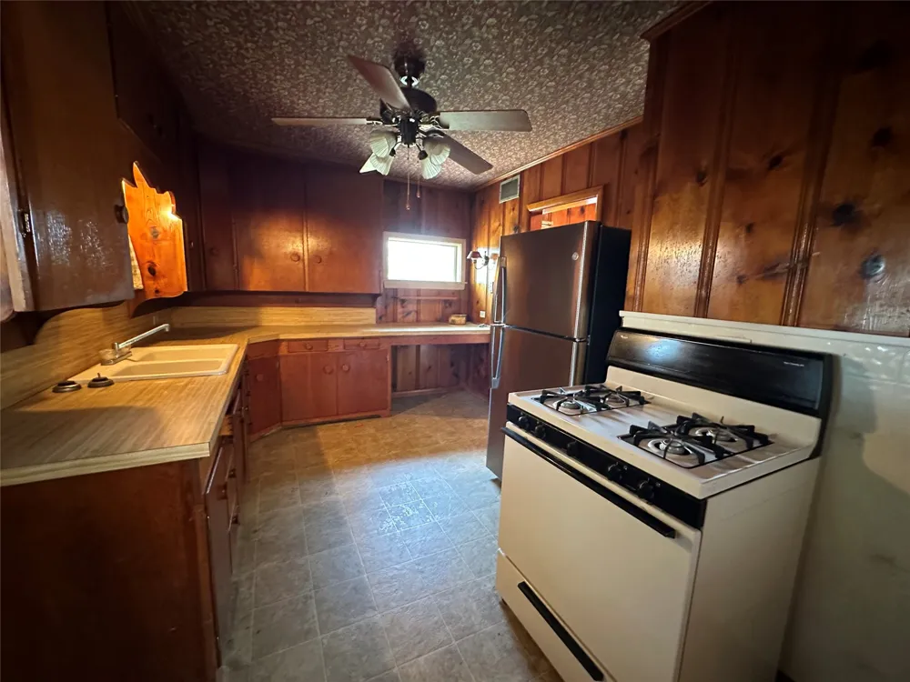 7350 Highway 67 #377N Comanche, TX 76442