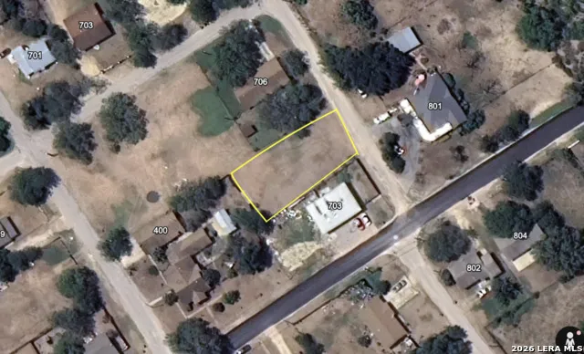 00 Renfro Devine, TX 78016