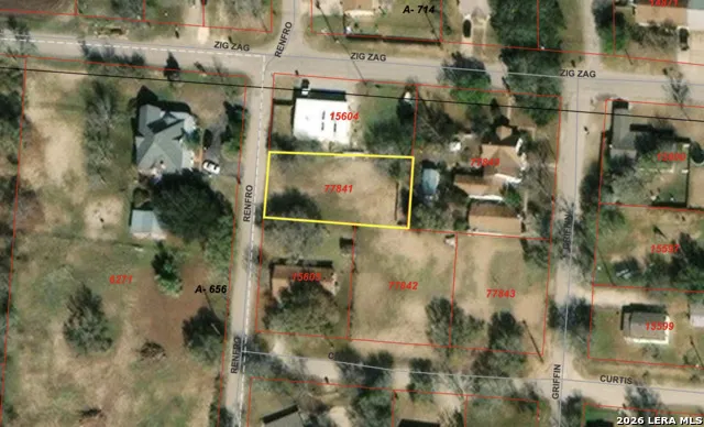 00 Renfro Devine, TX 78016