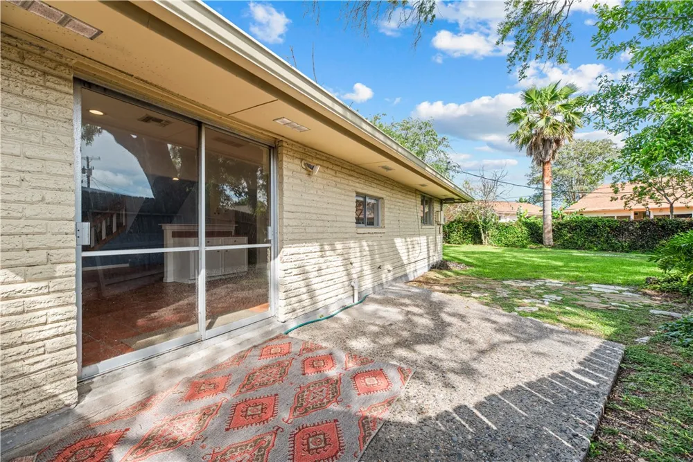 150 Santa Barbara Street Corpus Christi, TX 78411