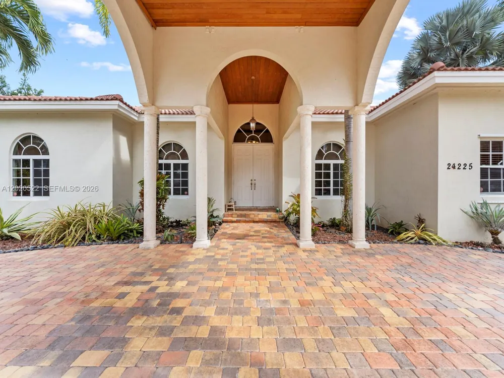 24225 SW 198th Ave Homestead, FL 33031