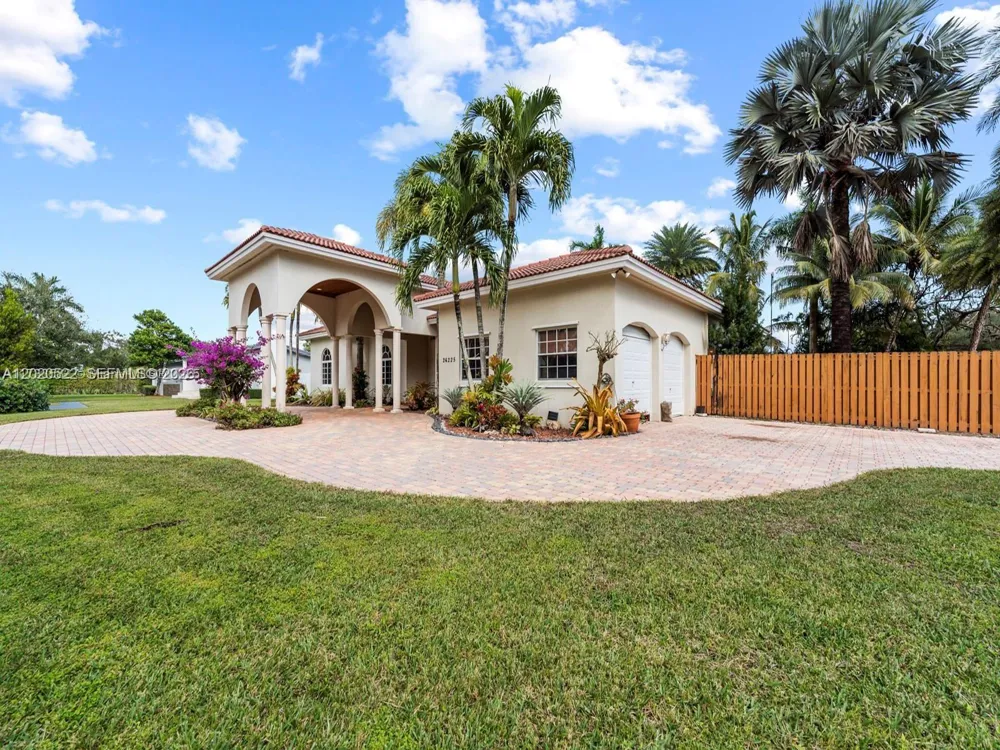24225 SW 198th Ave Homestead, FL 33031