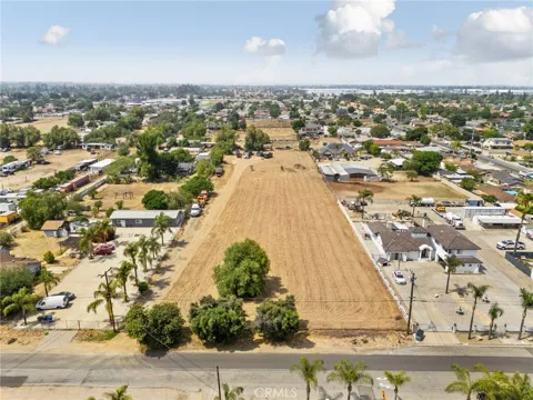 18438 Hawthorne