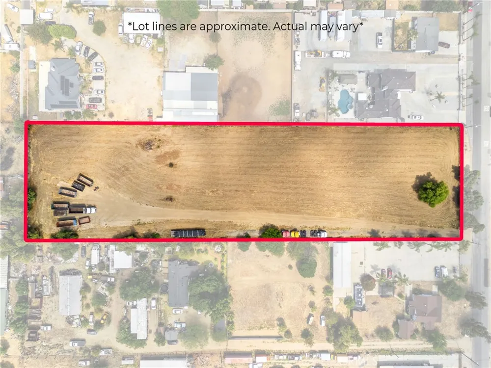 18438 Hawthorne Bloomington, CA 92316