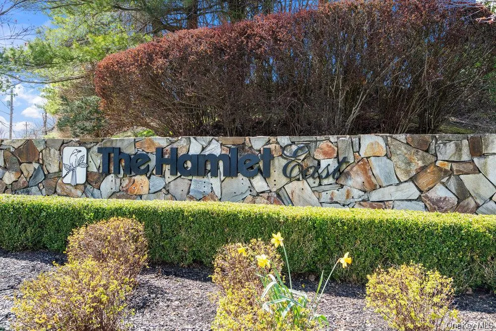 109 Foxwood Drive Jericho, NY 11753