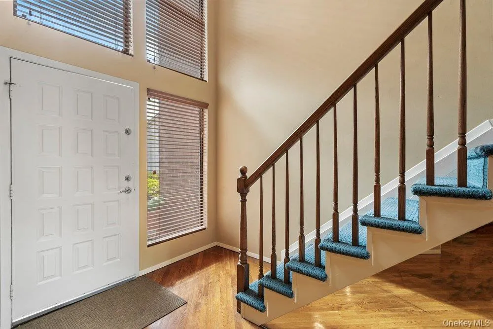 109 Foxwood Drive Jericho, NY 11753