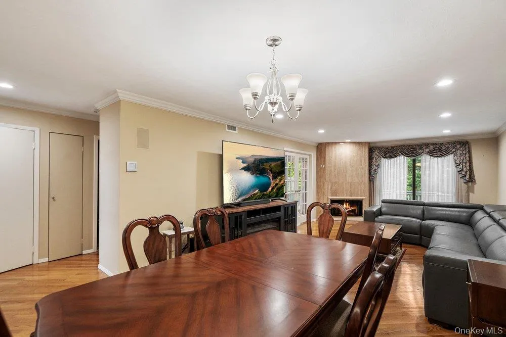 109 Foxwood Drive Jericho, NY 11753