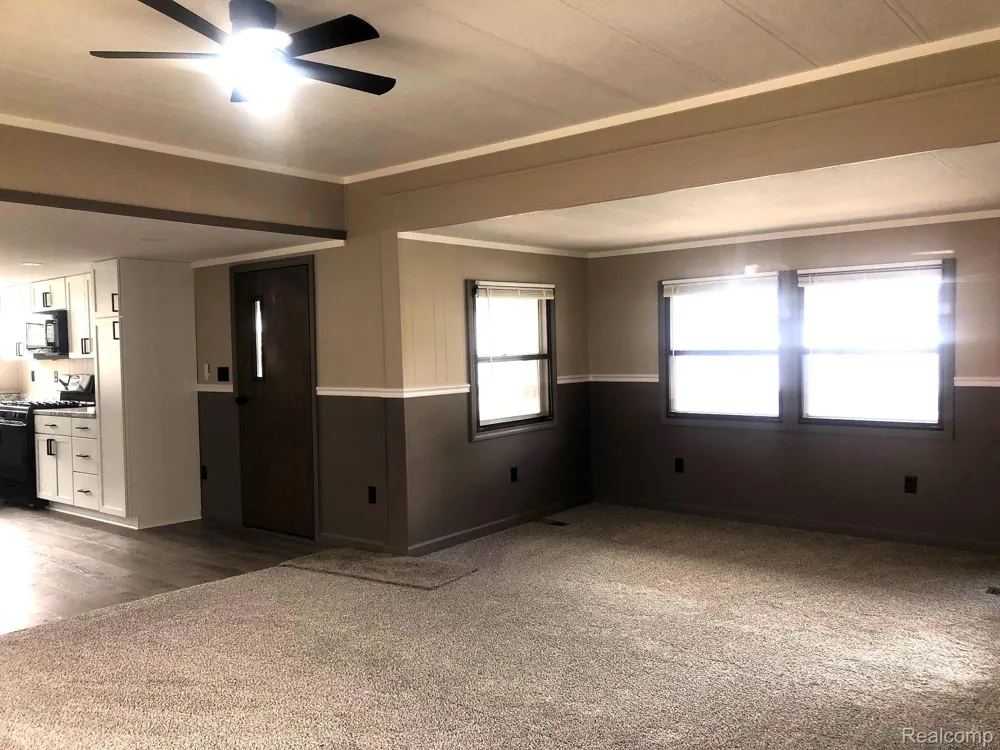 612 Holly Court Jonesville City, MI 49250