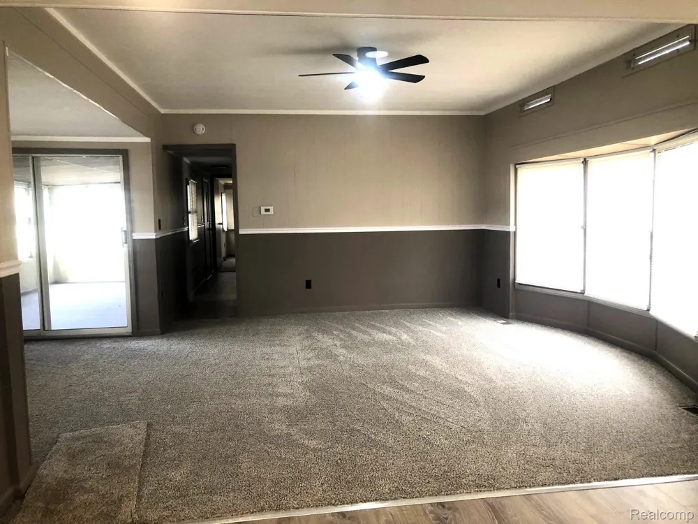 612 Holly Court Jonesville City, MI 49250
