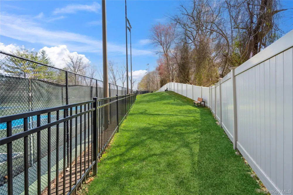 41 E View Court Jericho, NY 11753