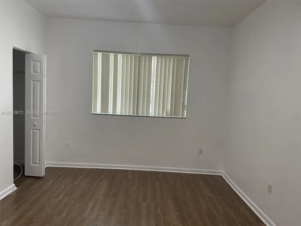 8835 S Isles Cir Tamarac, FL 33321