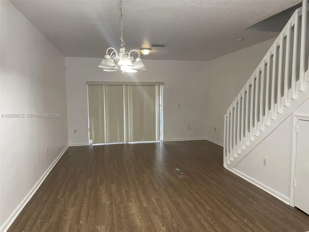 8835 S Isles Cir Tamarac, FL 33321