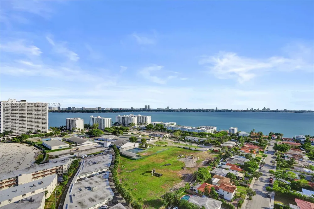 7901 Hispanola Ave #2010 North Bay Village, FL 33141