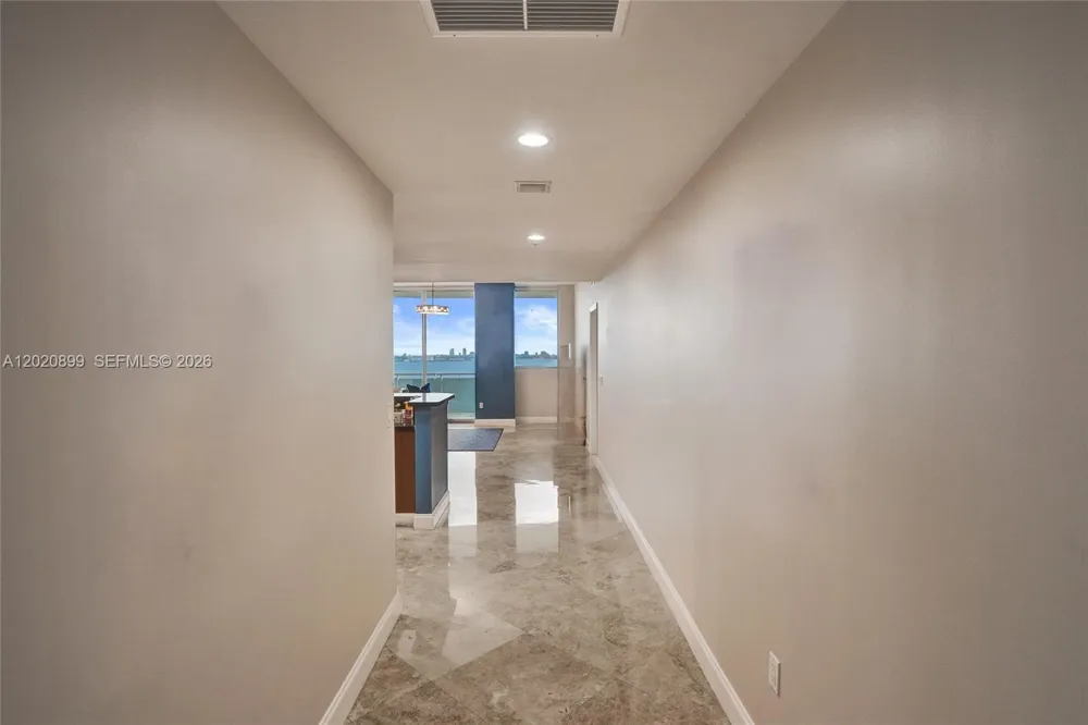 7901 Hispanola Ave #2010 North Bay Village, FL 33141