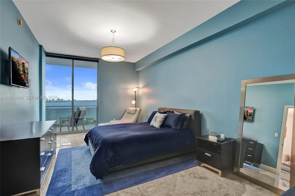 7901 Hispanola Ave #2010 North Bay Village, FL 33141