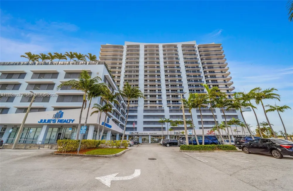 7901 Hispanola Ave #2010 North Bay Village, FL 33141
