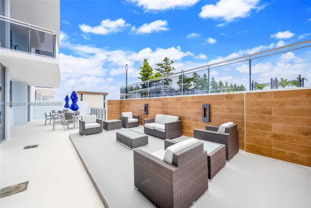 7901 Hispanola Ave #2010 North Bay Village, FL 33141