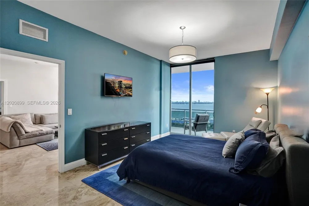 7901 Hispanola Ave #2010 North Bay Village, FL 33141