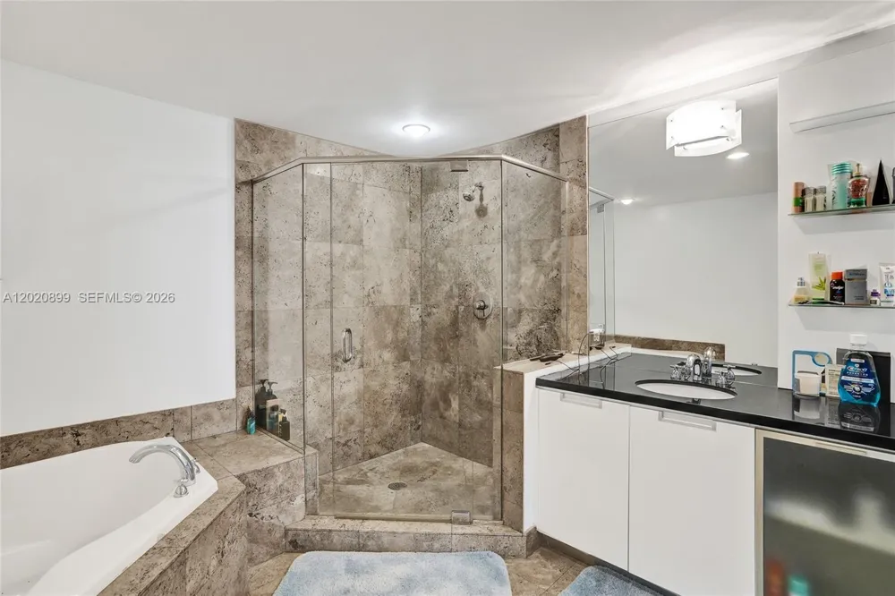 7901 Hispanola Ave #2010 North Bay Village, FL 33141