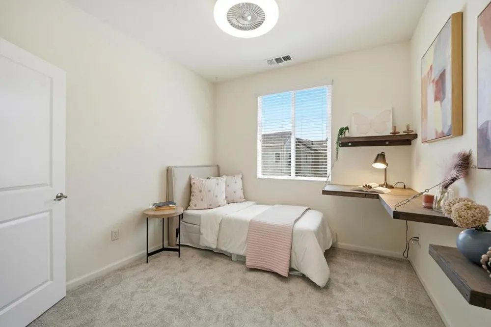 176 E Main Avenue Morgan Hill, CA 95037