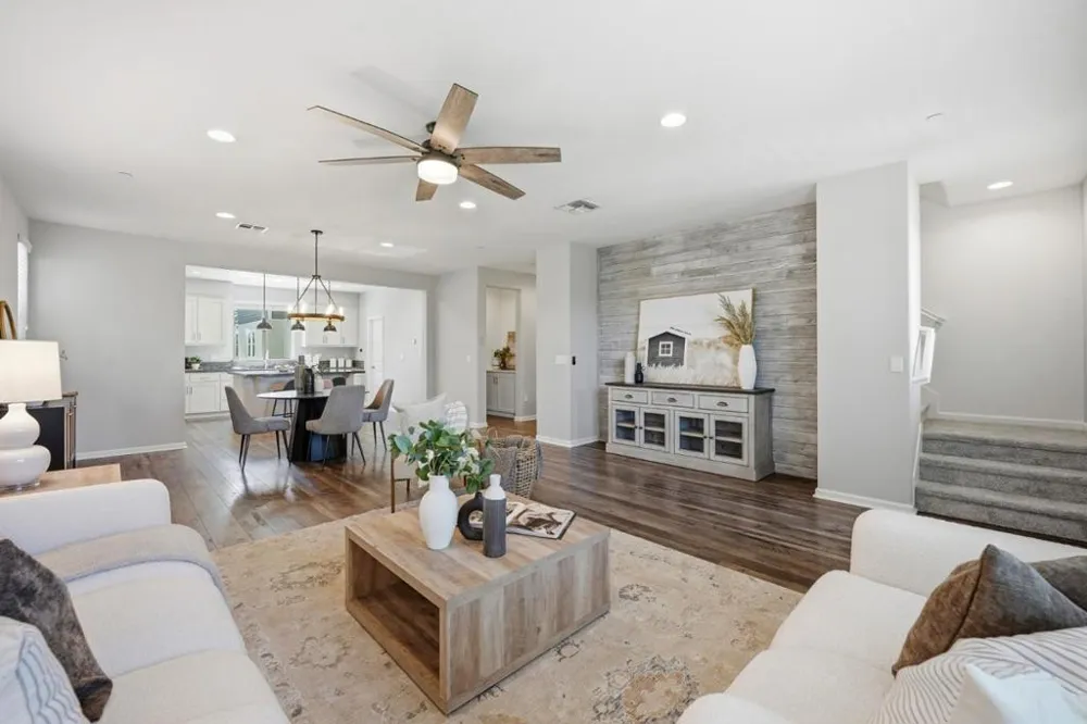 176 E Main Avenue Morgan Hill, CA 95037